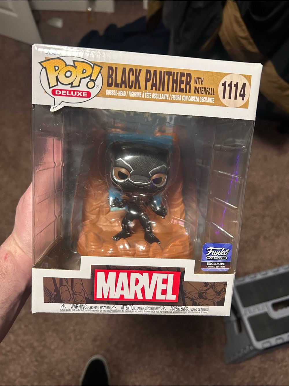 Funko Pop! Deluxe Black Panther with Waterfall - Black and Blue
